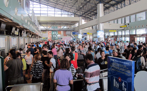 Biết trước chậm hủy chuyến, hãng vẫn lừa dối khách