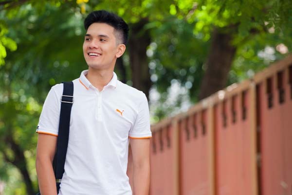 Hot boy Việt kiều Nga cao 1m92: 'Tôi chuẩn men 100%'