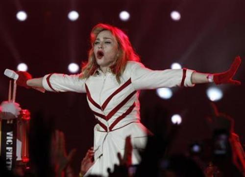 Tòa án Nga bác đơn kiện Madonna