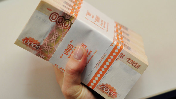 Moskva: Bắt băng nhóm người nước ngoài tiêu thụ tiền giả mệnh giá 5 nghìn rúp