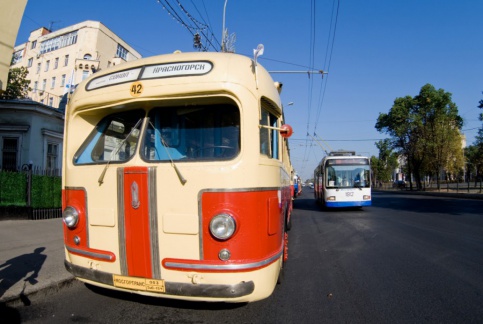 Moskva: Xe cổ diễu hành, hạn chế giao thông ở khu vực gần Dakuchaiev