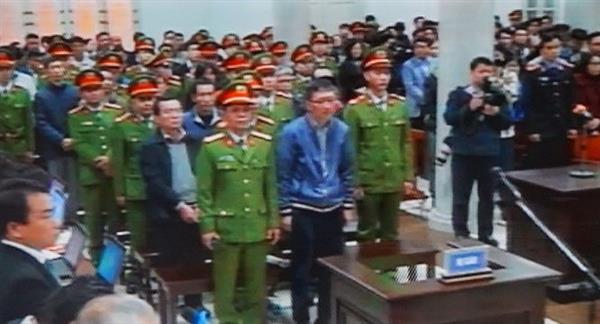 Bắt đầu xét xử ông Đinh La Thăng, Trịnh Xuân Thanh