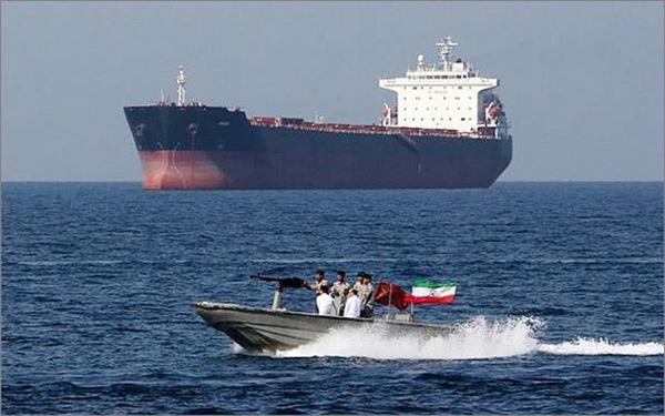 Iran cáo buộc sự hiện diện của Anh và Mỹ gây bất ổn an ninh Vùng Vịnh