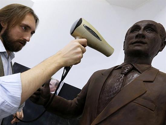 Không ai được phép ăn tượng chocolate Putin ngoại trừ chính ông