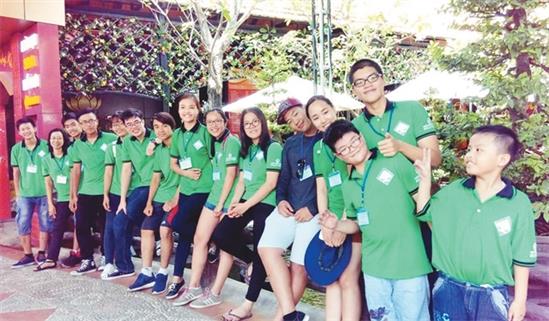 Những trái tim luôn hướng về Tổ quốc