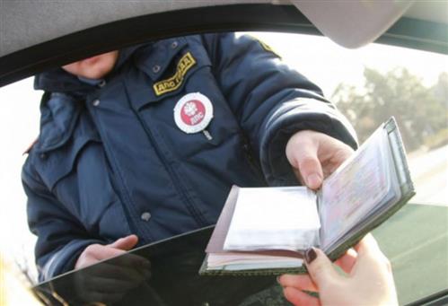 Một số hình phạt liên quan đến bằng lái xe tại Nga