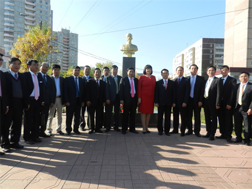 Đoàn công tác tỉnh Nghệ An sang thăm và làm việc tại tỉnh Ulyanovsk