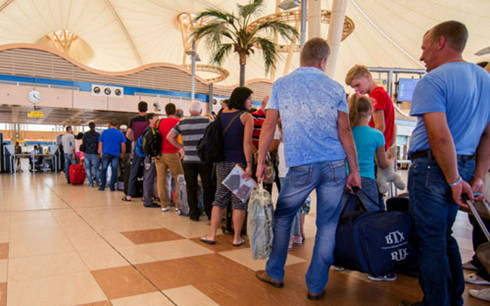 Các chuyên gia Nga bắt đầu giám sát an ninh ở sân bay Ai Cập