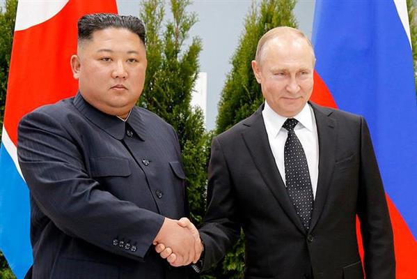 Những hình ảnh ấn tượng nhất tại Hội nghị thượng đỉnh Kim-Putin lần đầu tiên