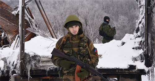 Phe ly khai “mời” Tổng thống Ukraine đến sân bay Donetsk nhìn vũ khí Mỹ