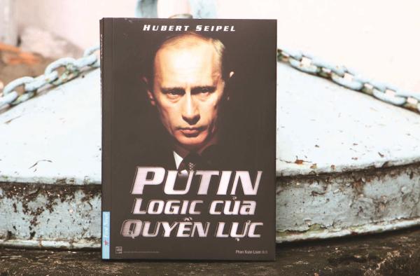 Một cuốn sách về người đứng đầu nước Nga