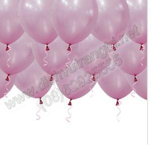 Chùm bóng bay đám cưới phát nổ, 4 người bỏng khắp mặt