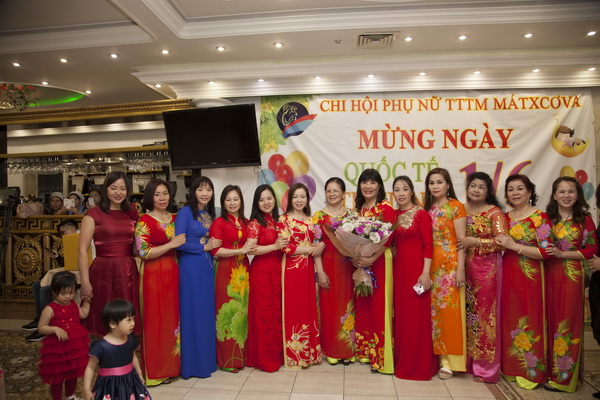 Chi hội phụ nữ TTTM Mátxcơva tổ chức 