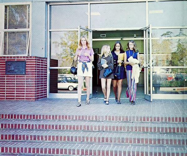 Hình ảnh các nữ sinh Mỹ vào thập niên 1970