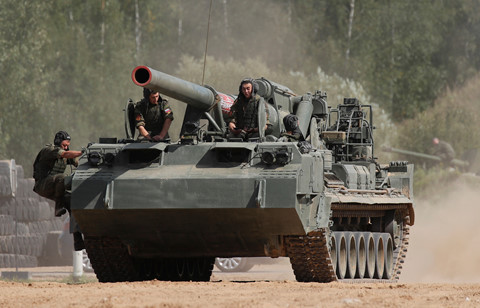 Chùm ảnh vũ khí Nga phô diễn uy lực tại cuộc triển lãm quân sự