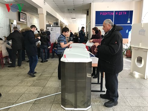 Bầu cử tổng thống Nga năm 2018-thước đo tín nhiệm