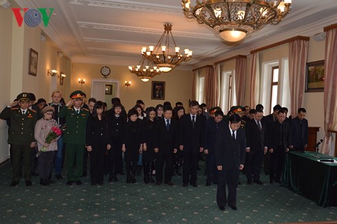 ĐSQ VN tại LB Nga tổ chức lễ viếng nguyên Thủ tướng Phan Văn Khải