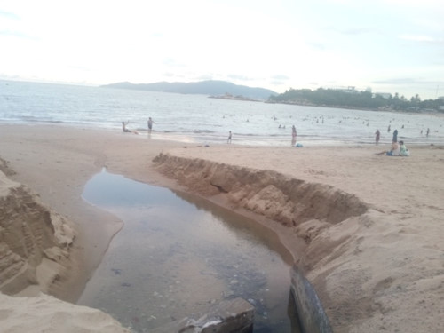 Khắc phục sự cố nước thải tràn ra biển Nha Trang