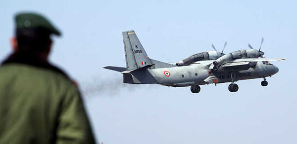 Máy bay quân sự Ấn Độ mất tích gần biên giới Trung Quốc