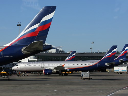 Nga cấm công chức đi công tác bằng hãng bay nước ngoài