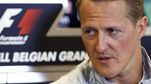 Huyền thoại F1 Michael Schumacher hôn mê