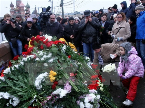 Tuần hành rầm rộ ở Nga tưởng nhớ thủ lĩnh đối lập bị ám sát