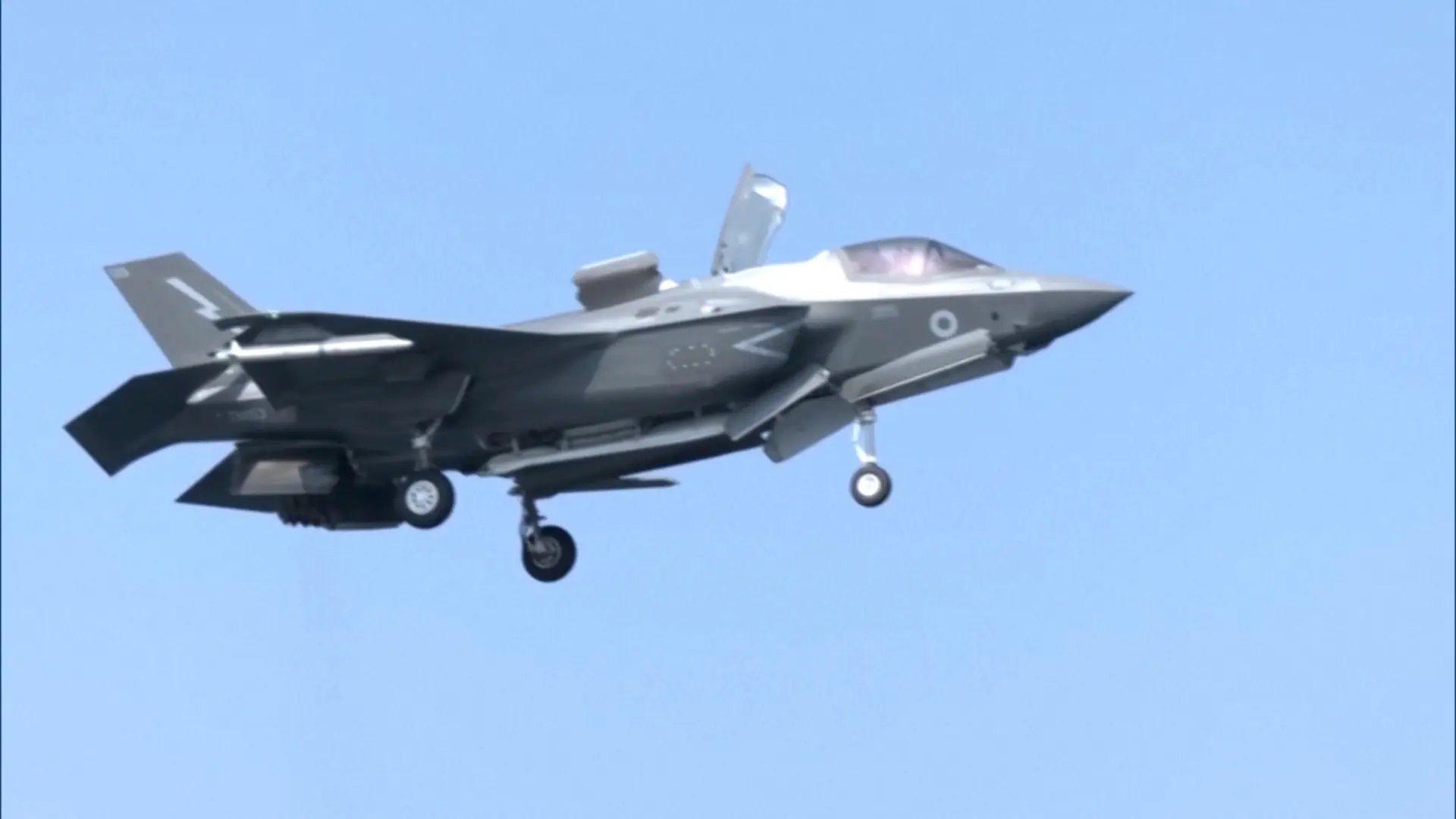 Ấn Độ dừng mua vũ khí của Mỹ