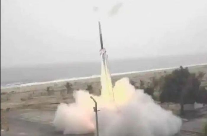 Ấn Độ phóng tên lửa đầu tiên do tư nhân phát triển lên vũ trụ