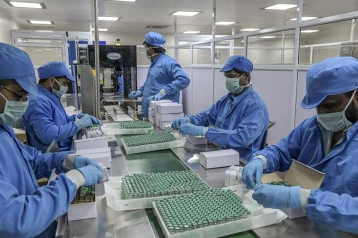 Ấn Độ cạnh tranh ''ngoại giao vaccine'' với Trung Quốc