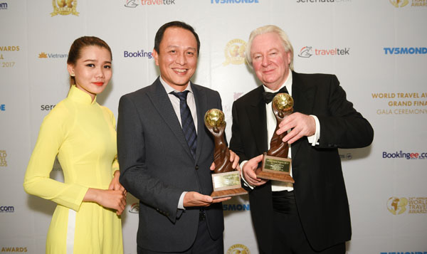 Thông tin báo chí: Vietnam Airlines nhận hai giải thưởng uy tín tại World Travel Awards 2017