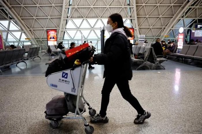 Nhiều nước châu Âu yêu cầu du khách từ Trung Quốc âm tính COVID-19 khi nhập cảnh
