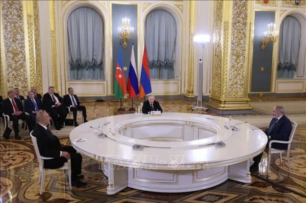 Armenia đảo chiều, khôi phục lại quan hệ với Nga?