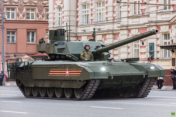 Lộ diện khách hàng đầu tiên mua xe tăng T-14 Armata của Nga