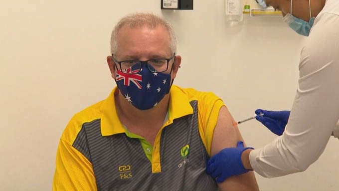Thủ tướng Australia tiêm vaccine ngừa Covid-19