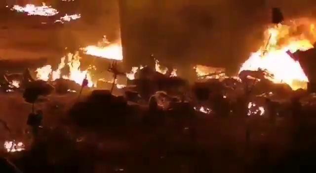 Xe bồn phát nổ kinh hoàng ở Lebanon, ít nhất 20 người mất mạng
