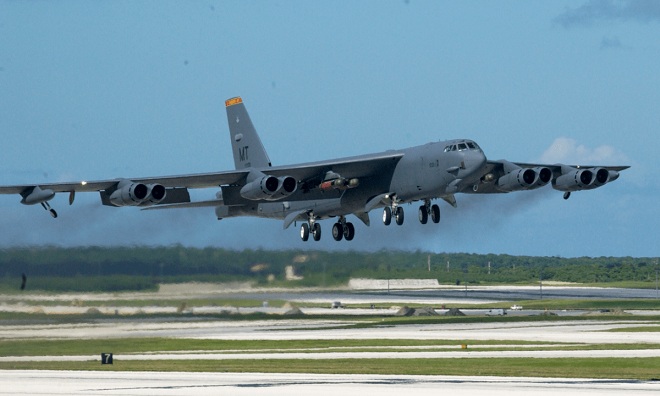 Kế hoạch dùng ''pháo đài bay'' B-52 Mỹ bảo vệ Đài Loan nếu Trung Quốc tấn công