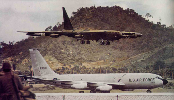 Những phi vụ đánh B-52 ngay tại căn cứ không quân Mỹ của đặc công Việt Nam