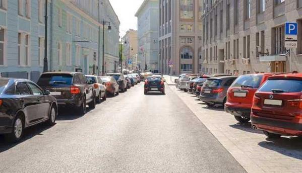 Moskva: Miễn phí đỗ xe ô tô trong 3 ngày lễ từ 9-11 tháng 5