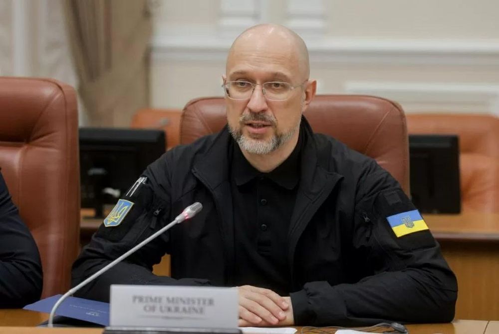 Thủ tướng Ukraine bị bãi nhiệm, nội các giải tán, Tổng thống Zelensky công bố sắp đặt mới