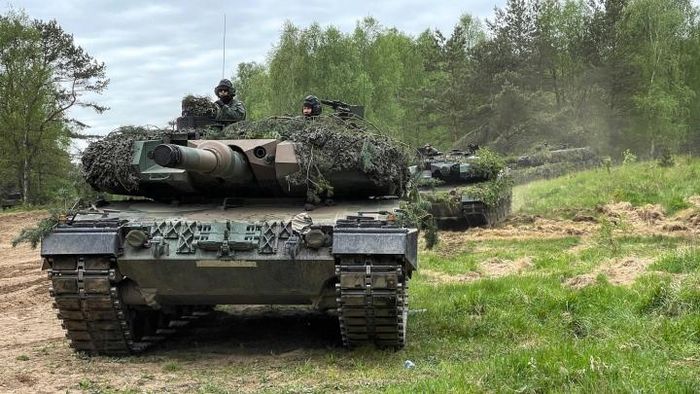 Ba Lan gửi xe tăng do phương Tây sản xuất tới Ukraine