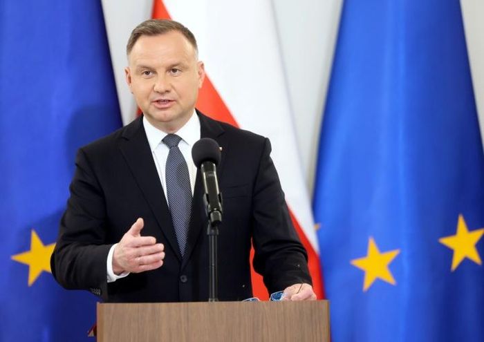 Tổng thống Duda: Không có bằng chứng xác thực ai bắn tên lửa vào Ba Lan