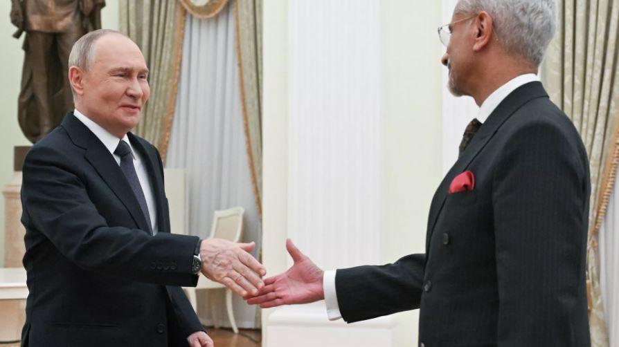 Tổng thống Putin tiếp Bộ trưởng Ngoại giao Ấn Độ