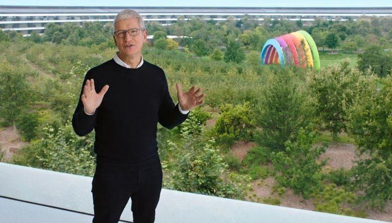 Lý do Tim Cook từ chức CEO Apple ngay trước khi iPhone Duo ra mắt