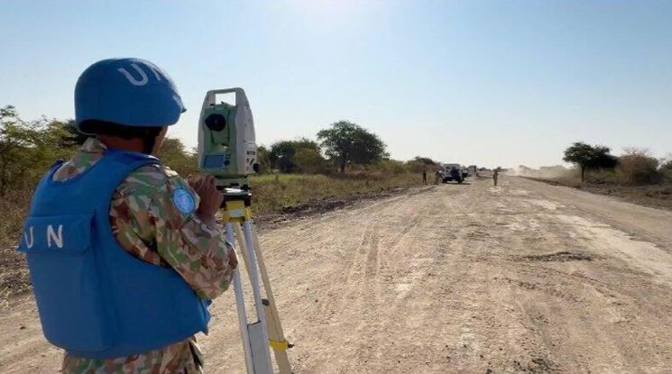 Công binh Việt Nam dồn lực thông tuyến đường huyết mạch tại 'chảo lửa' Abyei