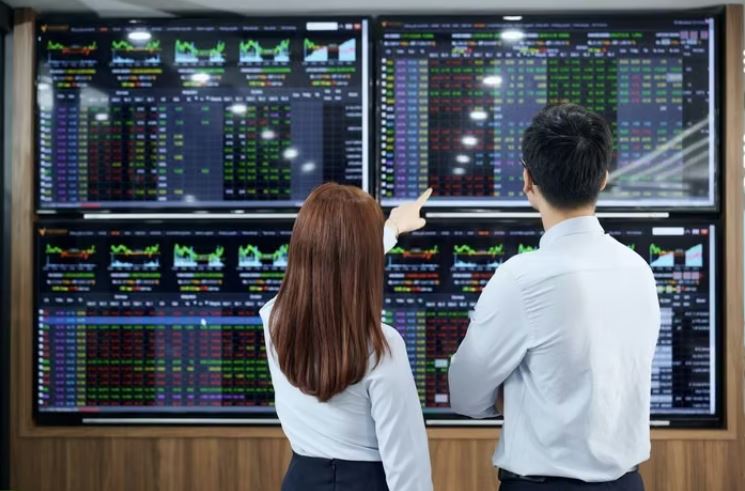 Chứng khoán thất bại trước mốc 1.800 điểm, điều gì chờ đợi tuần tới?