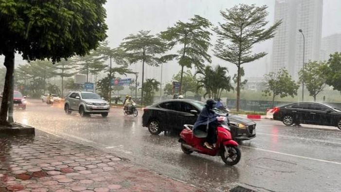 Tin bão mới nhất: Bão số 9 Ragasa giật cấp 8-9 áp sát đất liền, Thủ đô Hà Nội có bị ảnh hưởng?