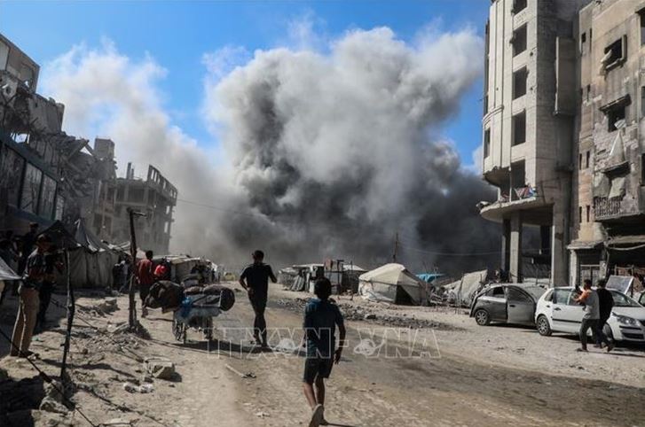 Israel không kích dữ dội vào Gaza