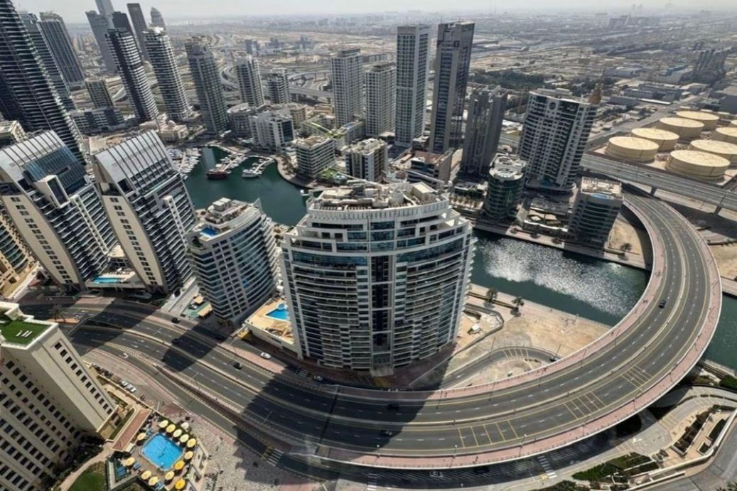 Dubai hóa 'thành phố ma'