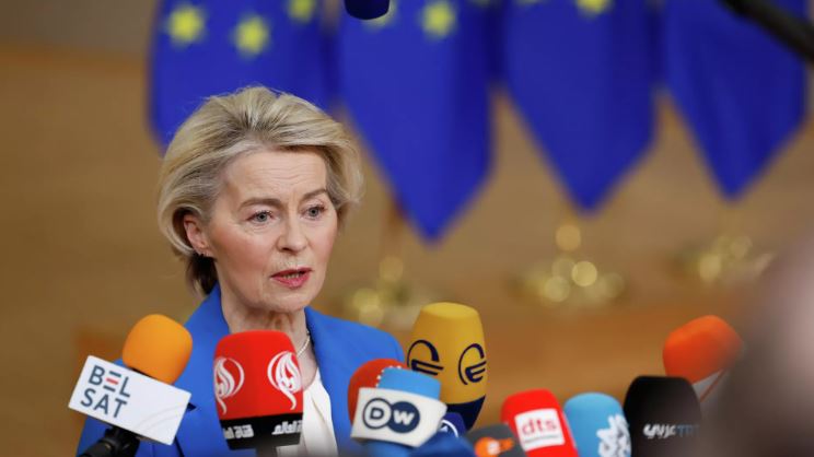 Xung đột trong EU: Vì sao châu Âu quay ra chống lại von der Leyen