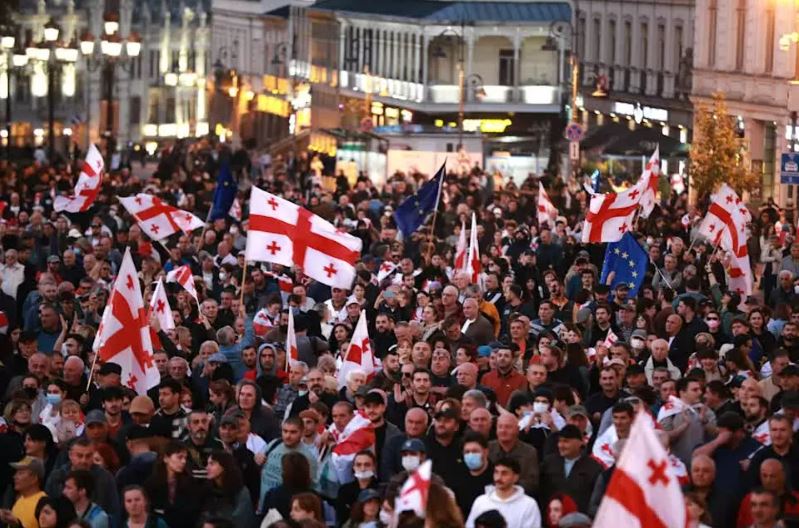 Thủ tướng Georgia chỉ đích danh cơ quan tình báo nước ngoài 'đứng sau' vụ tấn công dinh Tổng thống